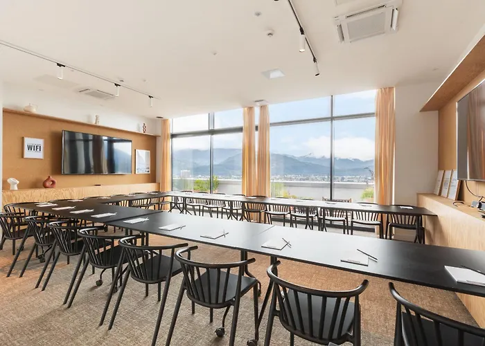 The Babel Community Hotel - Grenoble Bastille